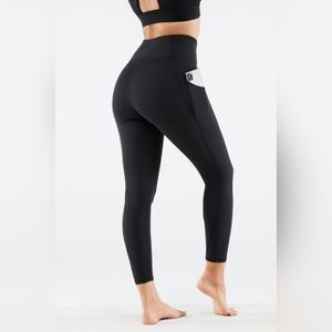 NWT Fabletics PureLuxe Black Oasis High-Waisted Legging | Size XS/4